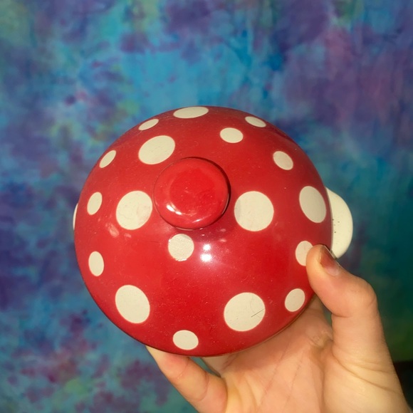 Mushroom Container - Picture 2 of 6